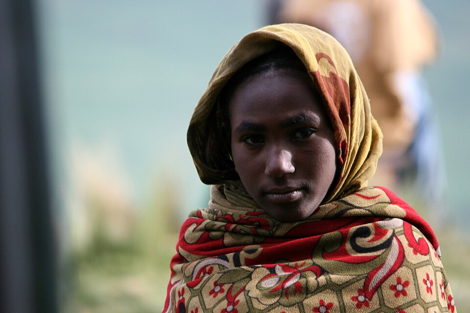 960px-amhara_young_lady.jpg